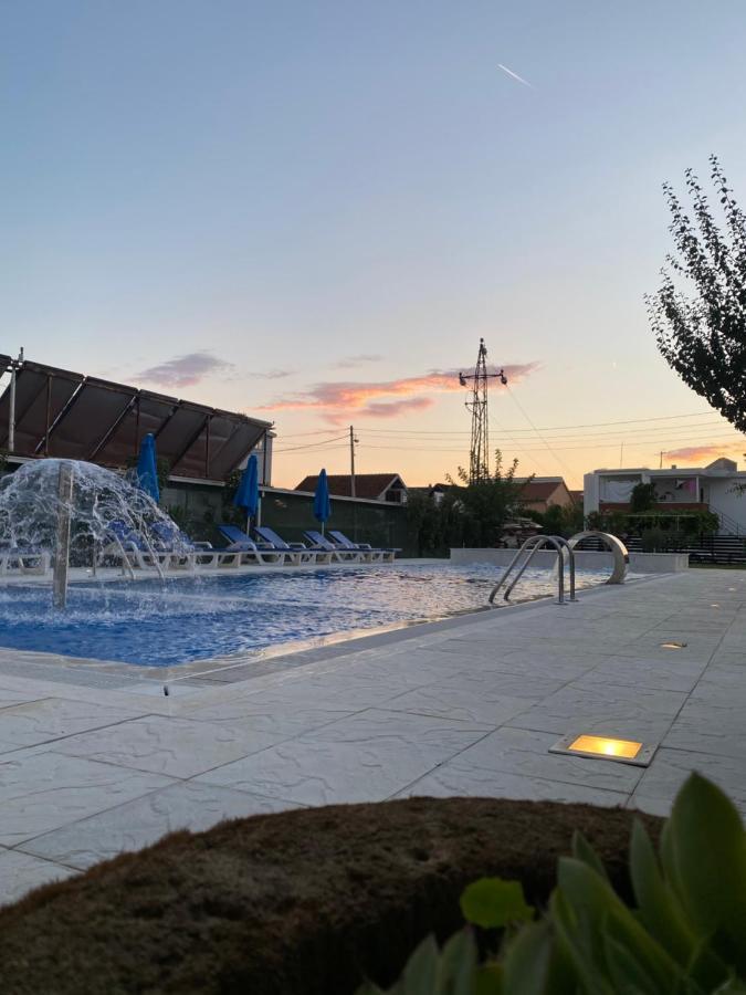 Villa Leona Palushaj Donji Stoj Exterior foto