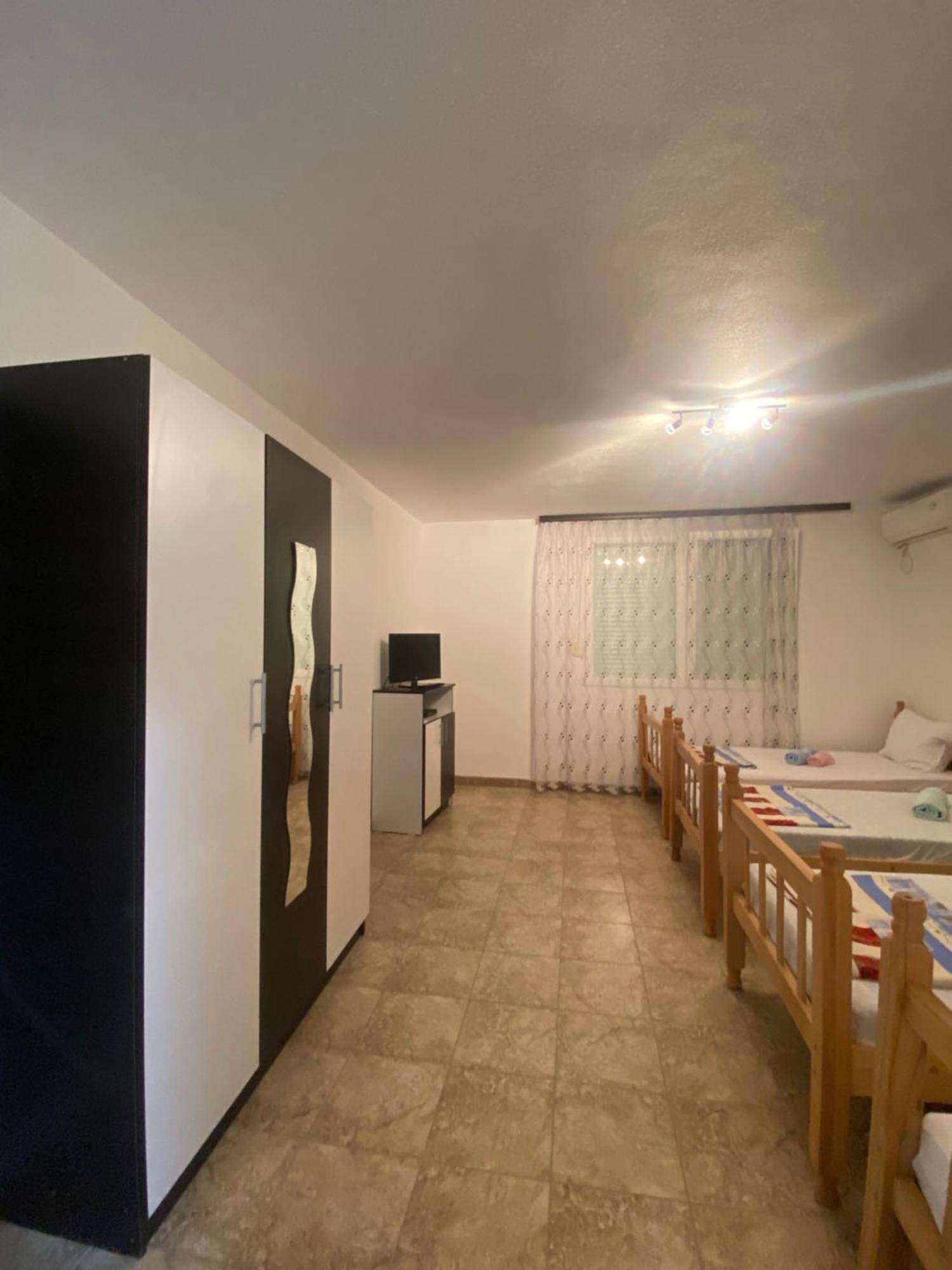 Villa Leona Palushaj Donji Stoj Exterior foto